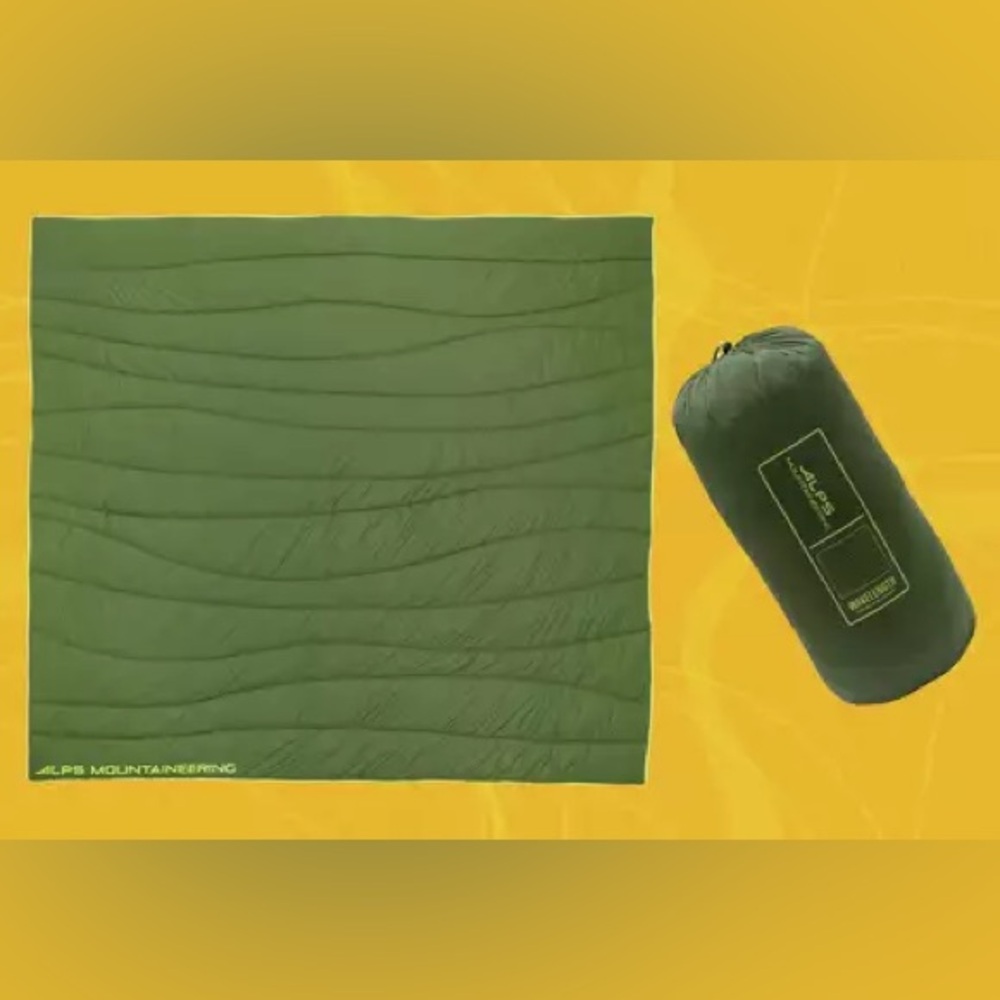 Alps Mountaineering Wavelength Camping Backpacking Blanket Quilt/Blanket